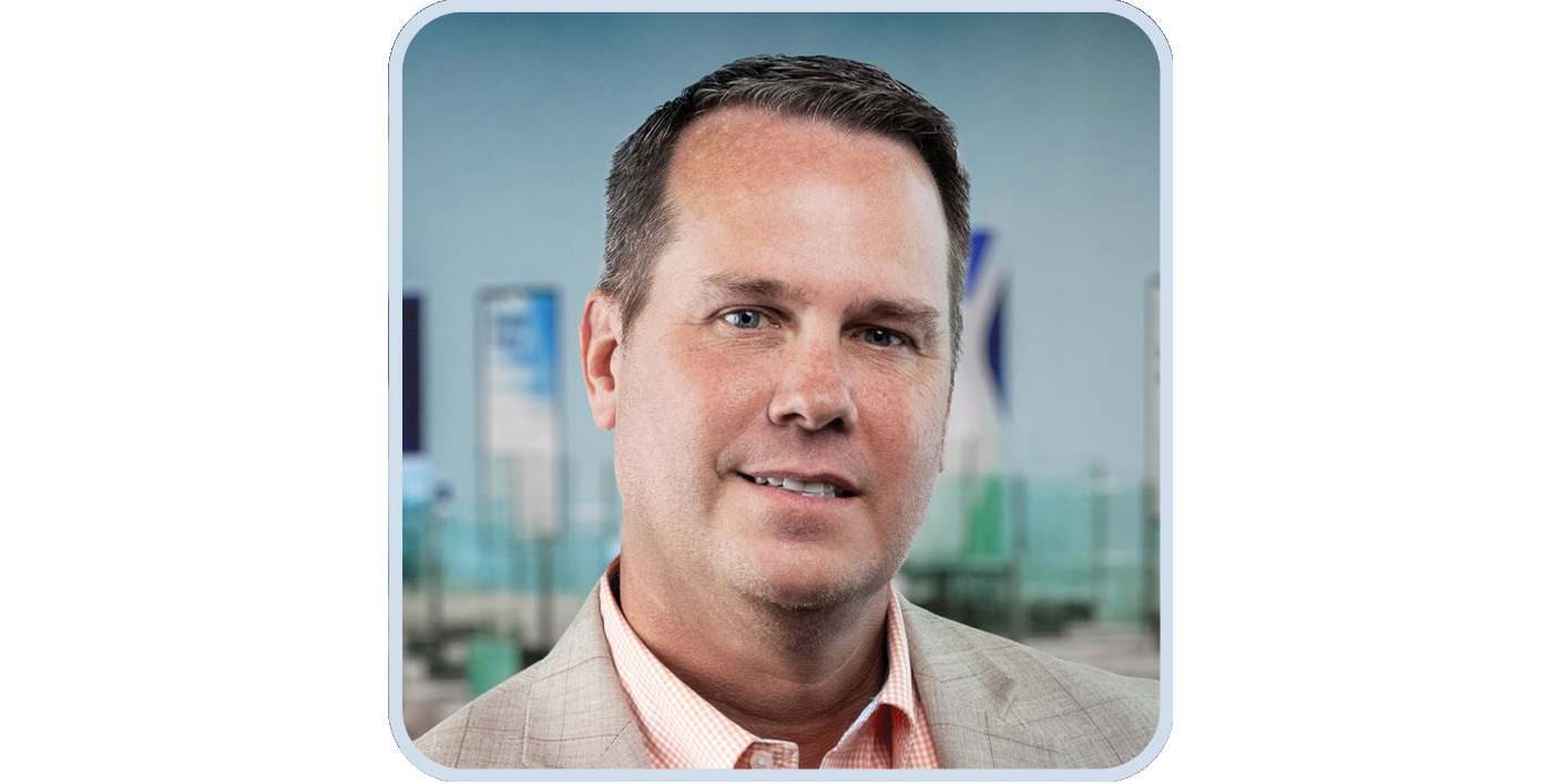 Brent Henderson Headshot