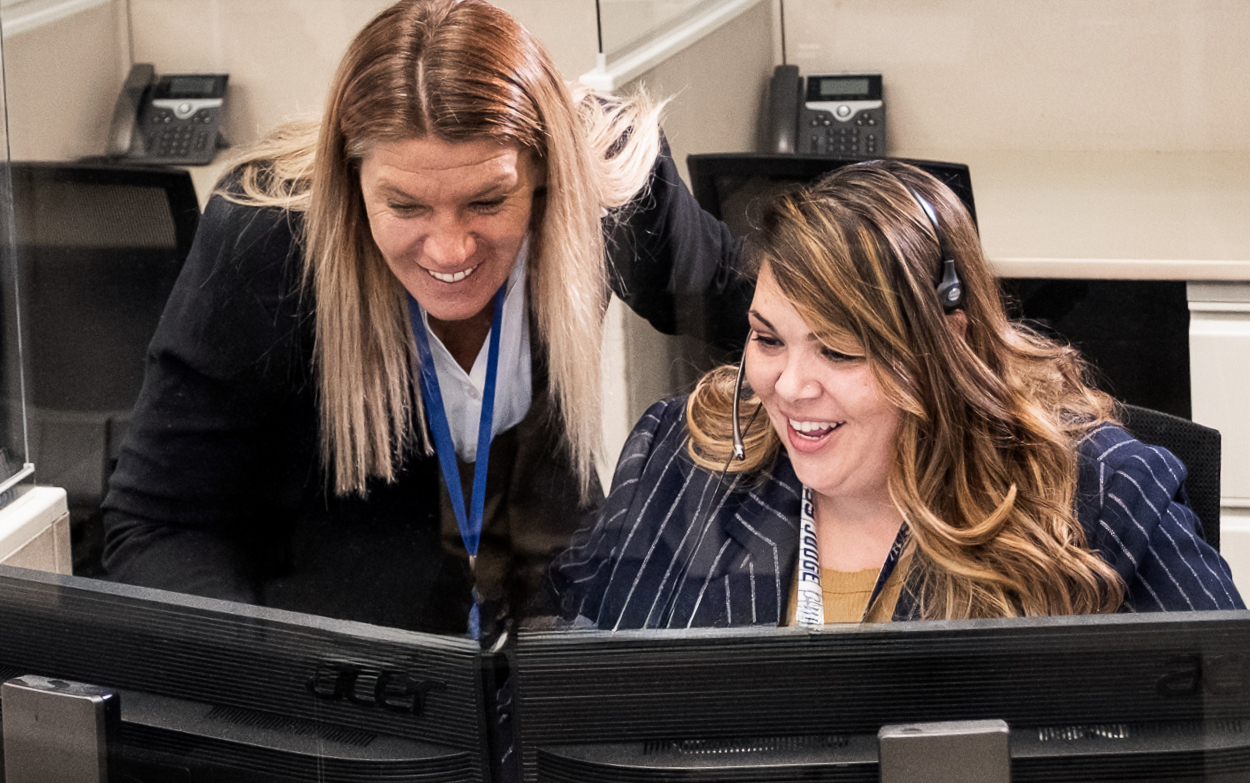 smiling agent and supervisor